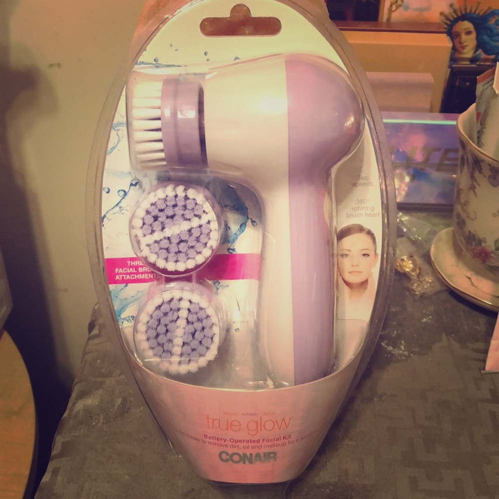 Conair True Glow Facial brush